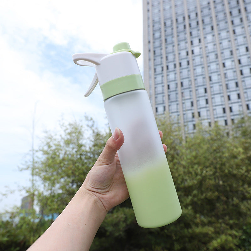 Large Capacity Portable Outdoor Sports Spray Bottle