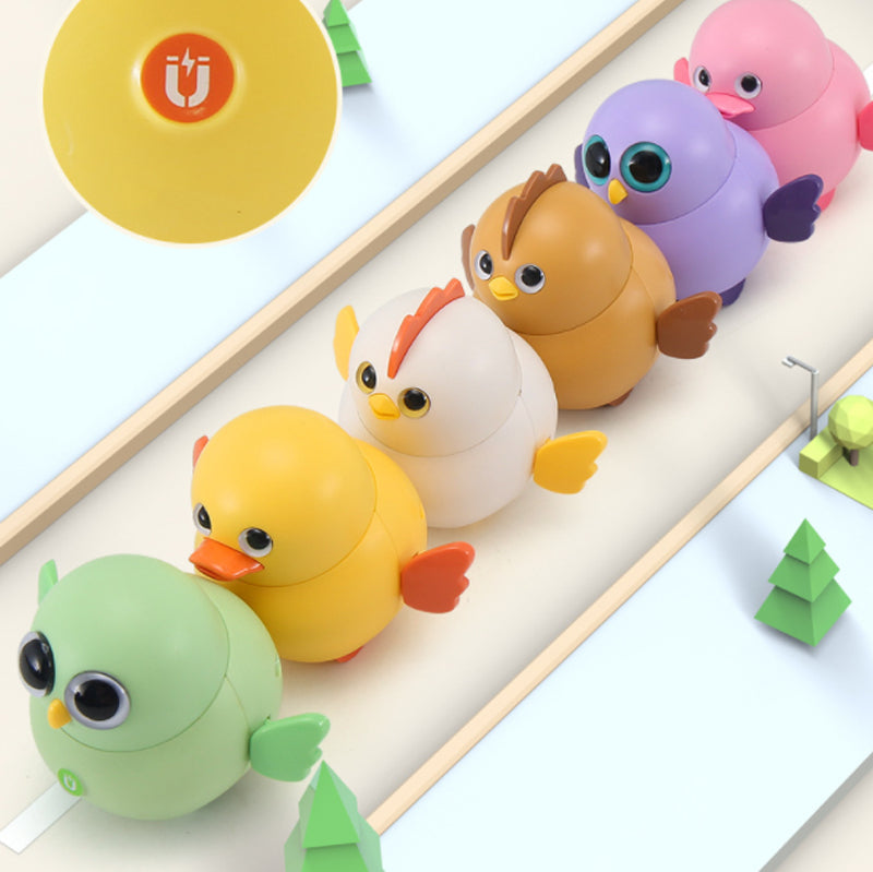 Cute swinging chicken toy