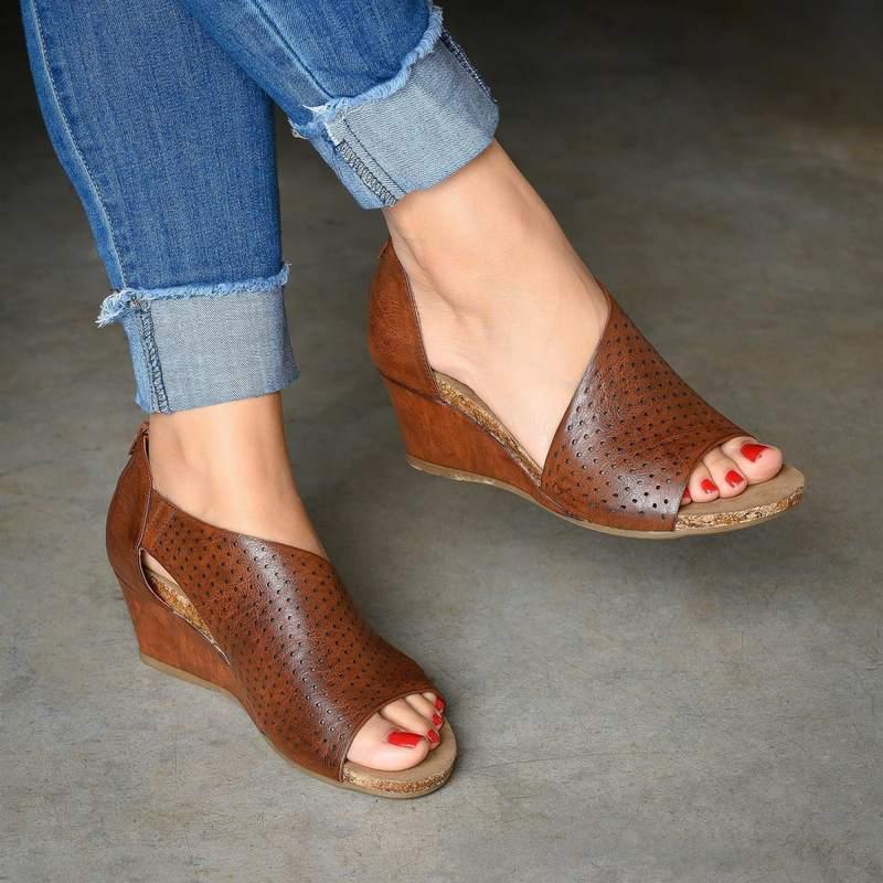 Back Heel Zip Wedge Sandals